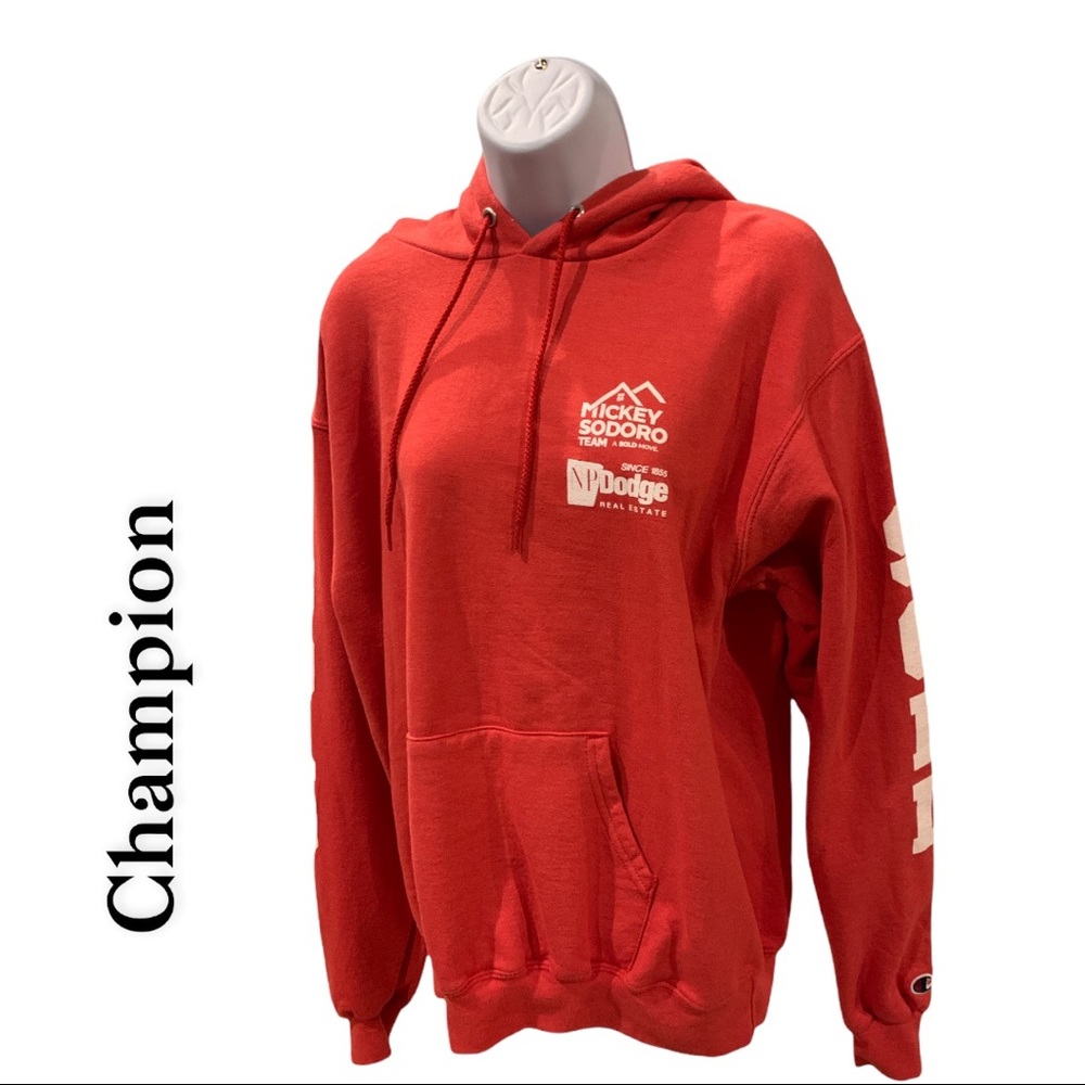 Champion Women's Red Graphic Hoodie